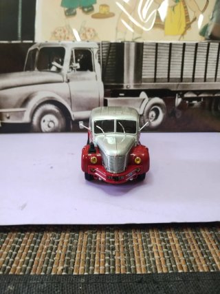 Camión trailer miniatura metal colección