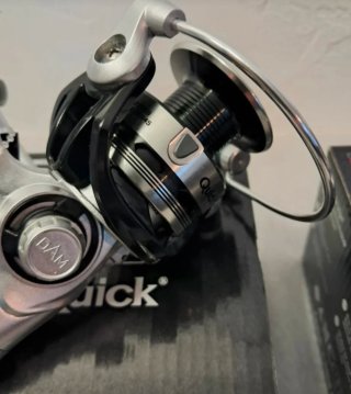 2 carretes de pesca DAM Quick 1 3000 RD