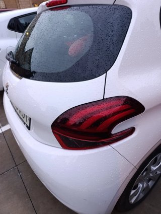 Peugeot 208 gasolina  1.2 pure. Peugeot 208 2018