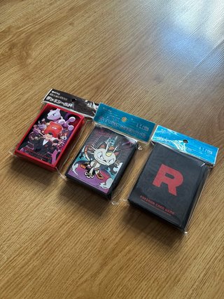Lote 3 Fundas Oficiales Pokémon Center Team Rocket