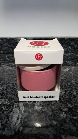 Mini altavoz Bluetooth Beats rosa