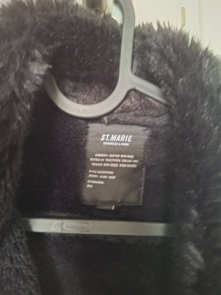 Campera ST. MARIE negra abrigo