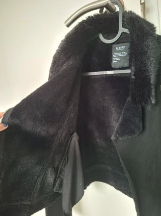Campera ST. MARIE negra abrigo
