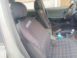 Hyundai Elantra 2002