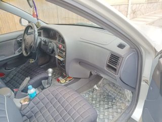 Hyundai Elantra 2002
