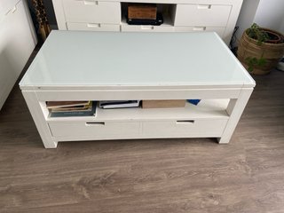 Mesa de centro elevable con almacenaje