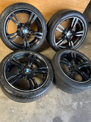 Se vende 4 chanta.de  Mbv en 18 pulgadas.