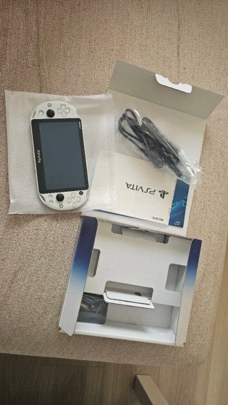 Consola PS Vita Blanca Japonesa Wi-Fi