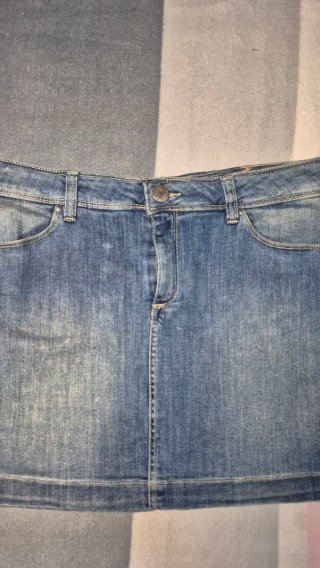 Falda vaquera Naf Naf Talla 38