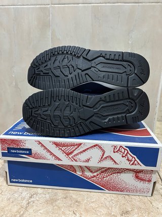 Zapatillas New Balance Azul y Blanco
