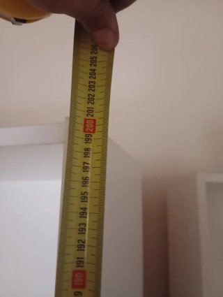 Estanterías blancas de madera