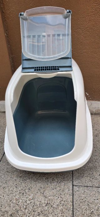 Arenero para gatos con filtro