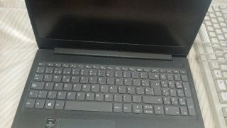 Portátil Lenovo Negro + Teclado USB Beige