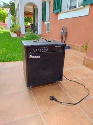 Amplificador Bajo Ibanez SW25