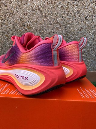 Nike Vomero Plus Edición Especial