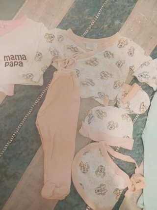 Lote Ropa Bebé Pijamas y Accesorios