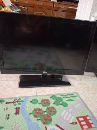 2 TV LG 50€