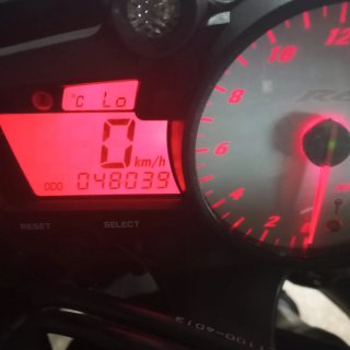 Yamaha R6 Sportbike Roja y Negra