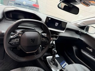 Alquiler coche 208 NUEVO