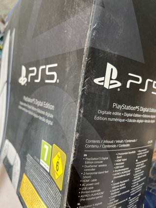 PlayStation 5 PS5 Digital Edition 825GB