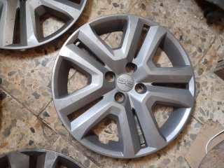 4 Tapacubos Dacia Sandero 16