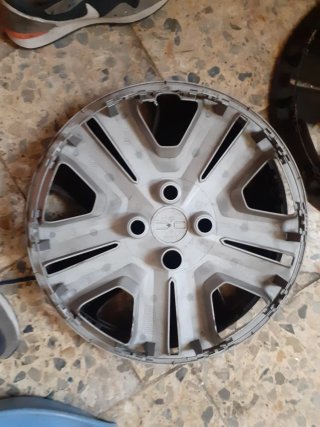 4 Tapacubos Dacia Sandero 16