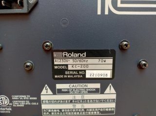 Roland KC-200 Amplificador Teclado 100W