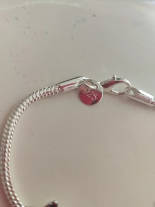 Pulsera Stranger Things con 4 charms