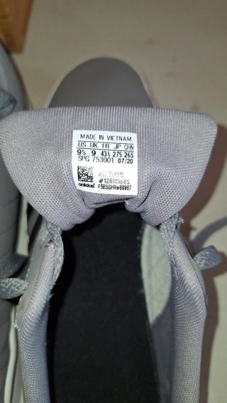 Zapatillas deportivas grises Adidas
