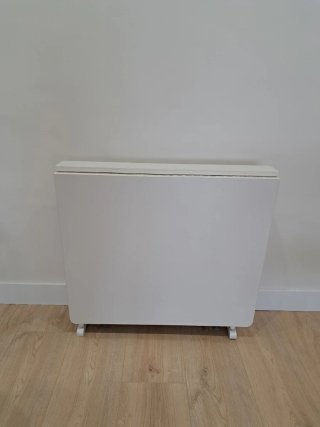 Mesa plegable y 2 Sillas Plegables