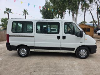 Peugeot Boxer 2.8 HDI modelo largo
