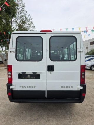 Peugeot Boxer 2.8 HDI modelo largo