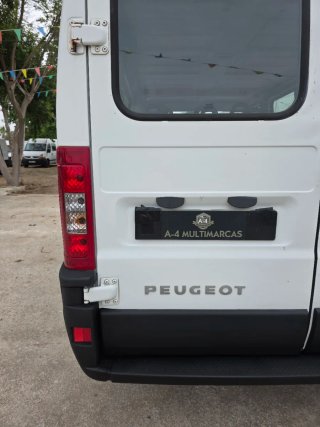 Peugeot Boxer 2.8 HDI modelo largo