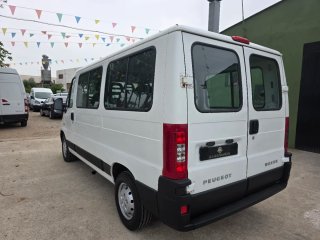 Peugeot Boxer 2.8 HDI modelo largo