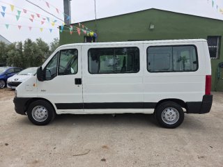 Peugeot Boxer 2.8 HDI modelo largo