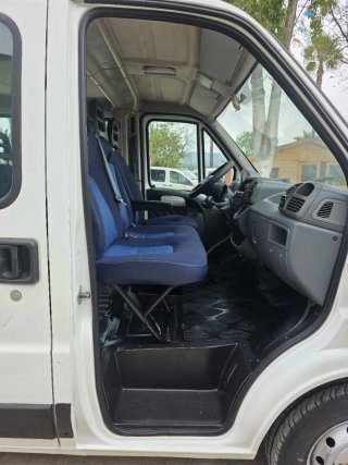 Peugeot Boxer 2.8 HDI modelo largo