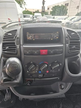 Peugeot Boxer 2.8 HDI modelo largo