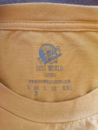 Camiseta Amarilla Cropped Lost World Clothing UK M