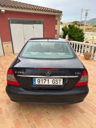 Mercedes-Benz Clase E 280 Automático