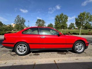 BMW 325i coupe E36 1992