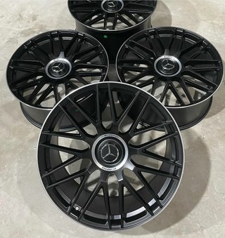 Llantas 22 Mercedes GLS 63 AMG Black