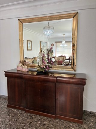 Mueble de salón madera y cristal