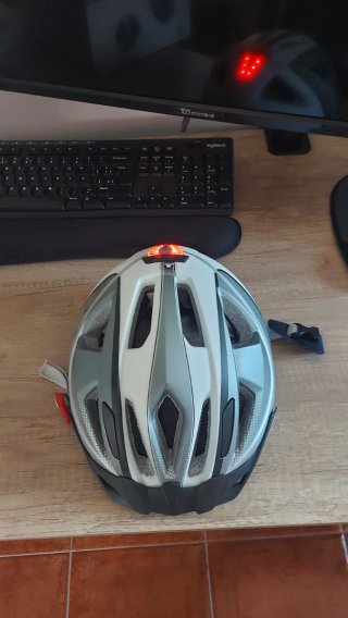 Casco de MTB SPEG con Luz LED