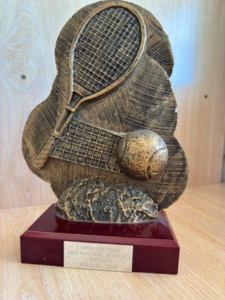 4 Trofeos de Tenis