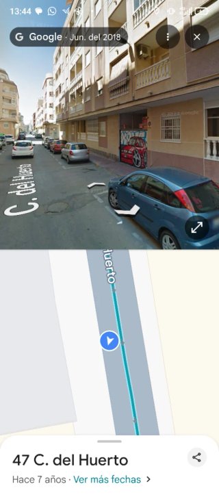 Se alquila plaza de garaje cerrada con trastero