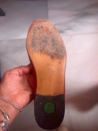 Zapatos de piel hechos a mano. Con muy poco uso.