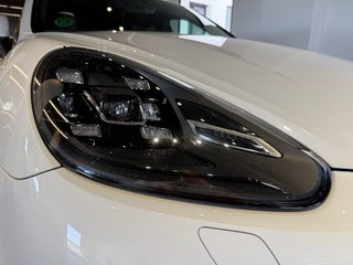Porsche Cayenne Platinium Edition