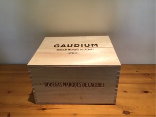 Caja de Madera con tapa sobrepuesta