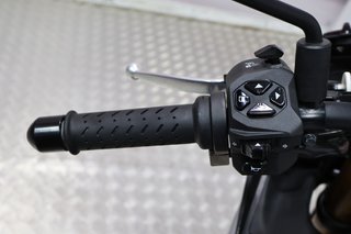 Aprilia TUONO V4