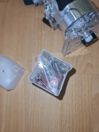 Cortabordes/Fresadora Makita